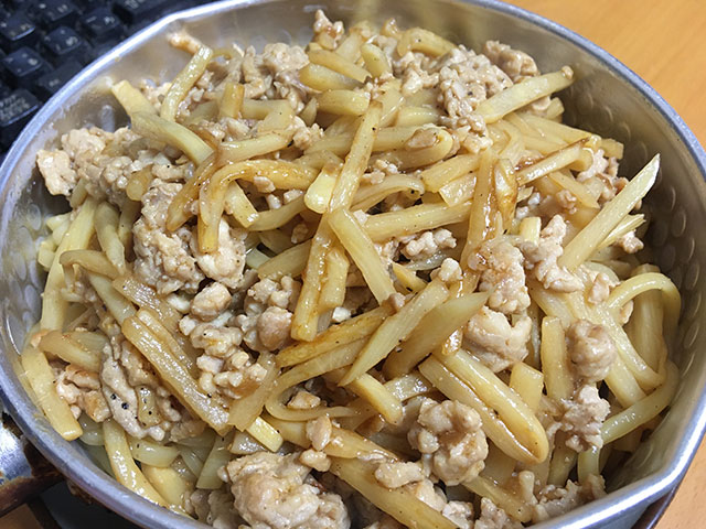 チンジャオロース風油そば